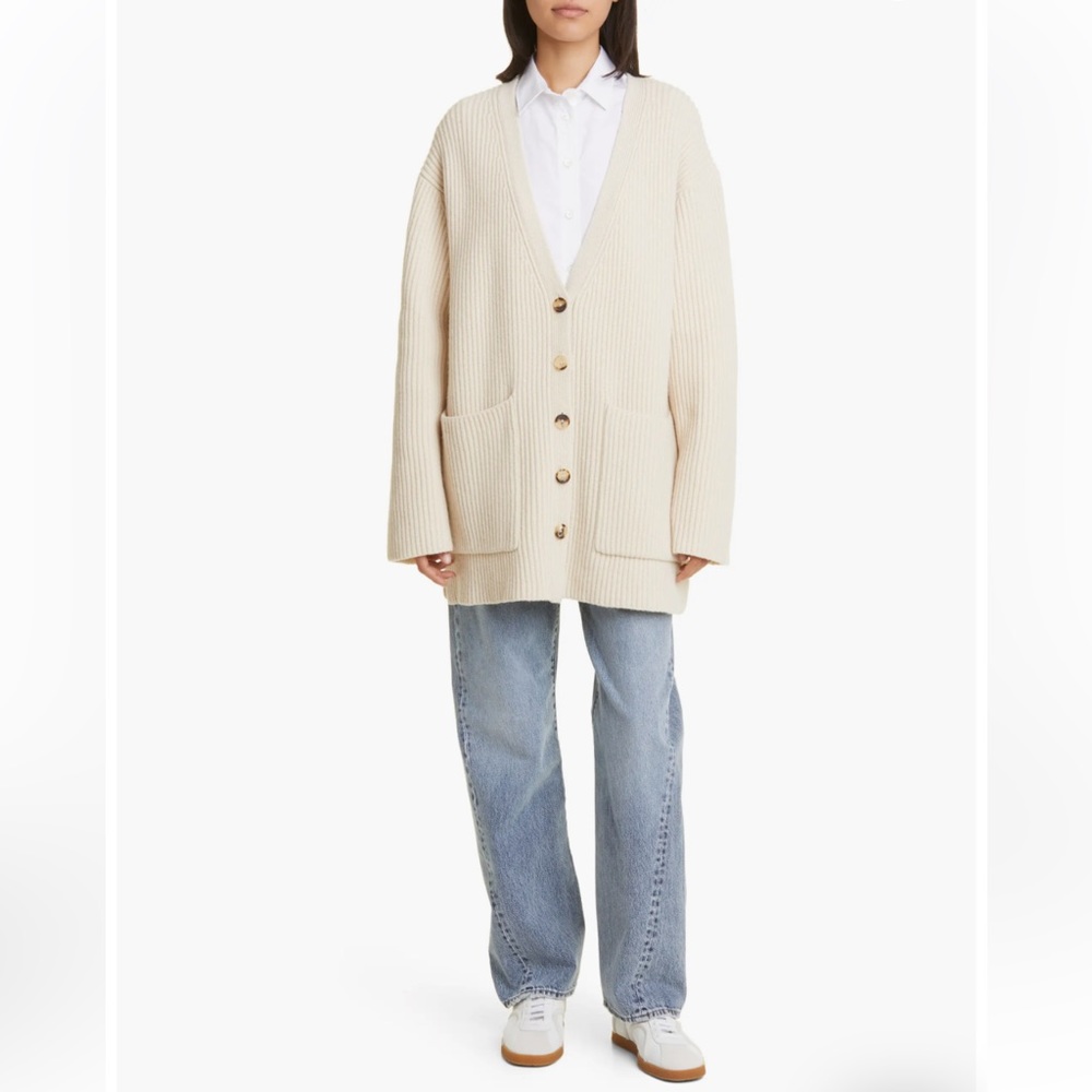 NWT TOTÊME Signature Organic Cotton Poplin Button-Up Shirt - Picture 4 of 14